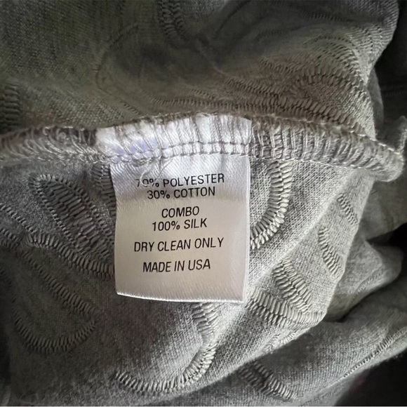 Pearl By Lela Rose Embroidered Chenille Silk Trim Jersey Knit TShirt SZ M Gray - Picture 11 of 12